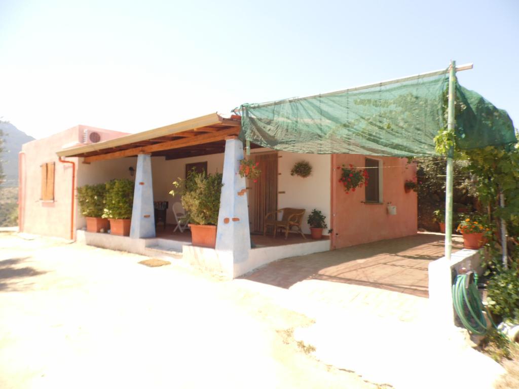 Villa L'Oleandro Oliena Exterior foto