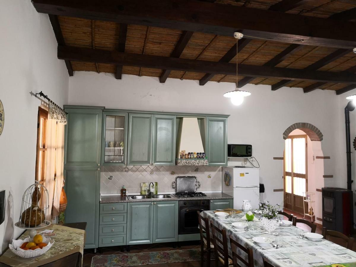 Villa L'Oleandro Oliena Exterior foto