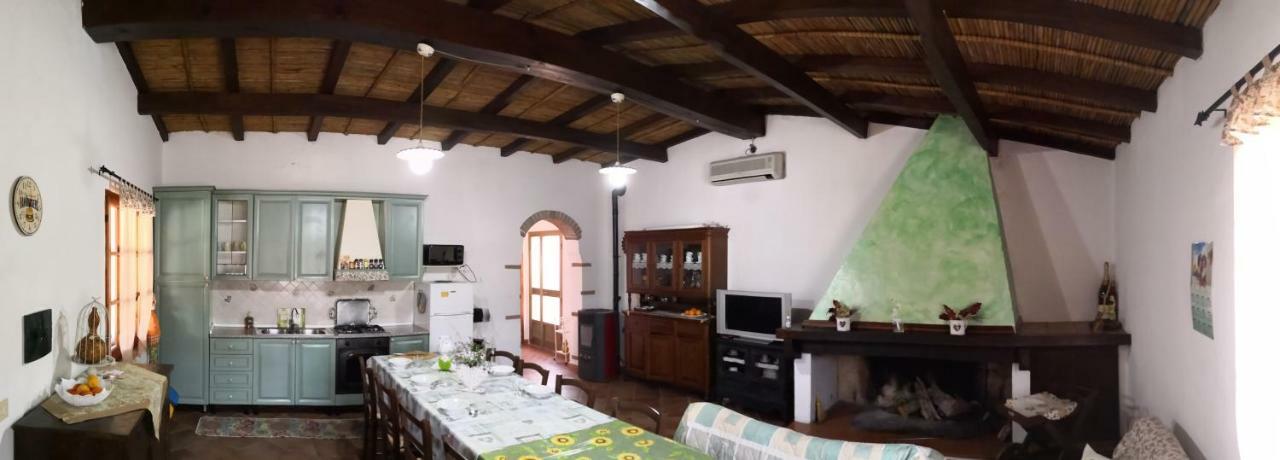 Villa L'Oleandro Oliena Exterior foto